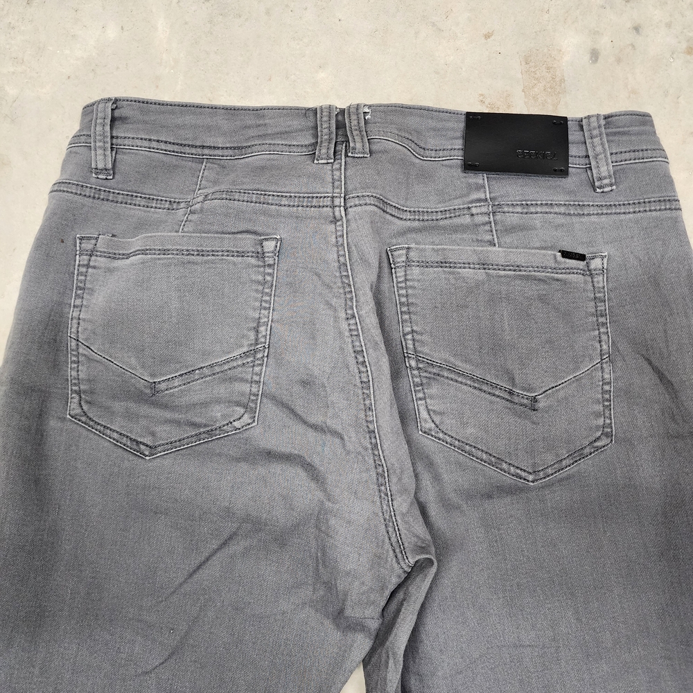 Ezekiel Mens Gray Jeans - Picture 2 of 3